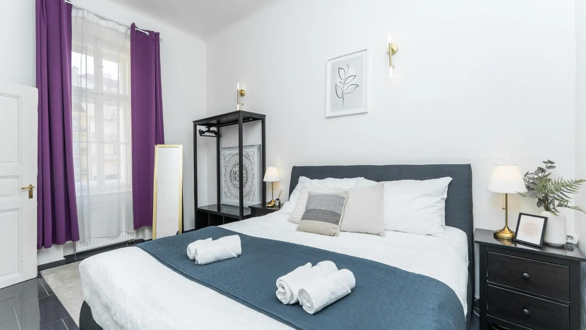 10 Minutes Wenceslas Square Apartment In Praga Czechy