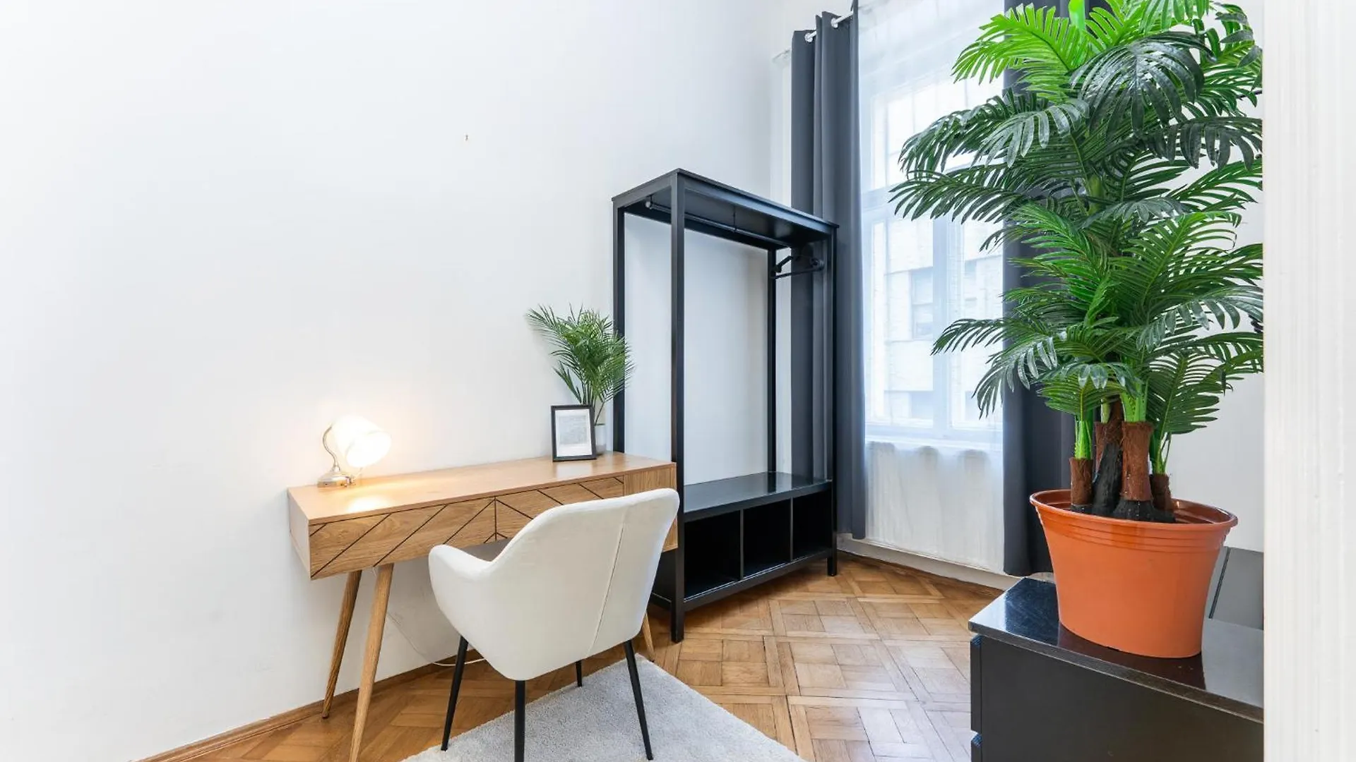 10 Minutes Wenceslas Square Apartment In プラハ 0*,