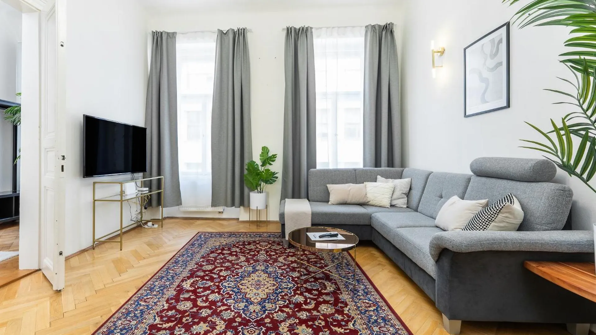 10 Minutes Wenceslas Square Apartment In Praga